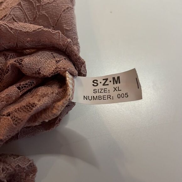 PINK stretchy long sleeve mock turtleneck lacy sheer blouse/top size medium - Picture 9 of 11